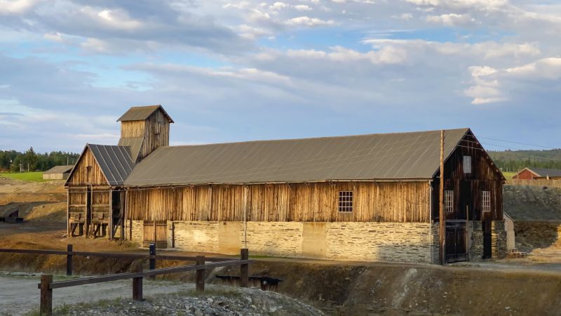 Barn Roof Construction